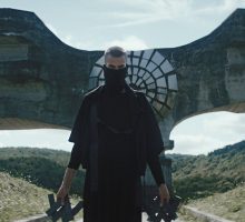 Alan Walker Kembali Hadirkan Pop EDM Melodramatik Dalam ‘Darkside’