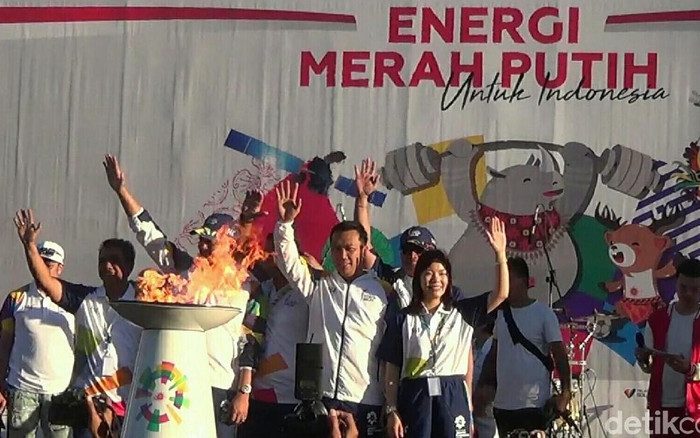 Bawa Obor Asian Games ke GWK, Menpora Minta Doa dan Dukungan untuk Para Atlet