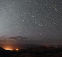 Meteor Perseid Akan Hiasi Langit Pertengahan Agustus