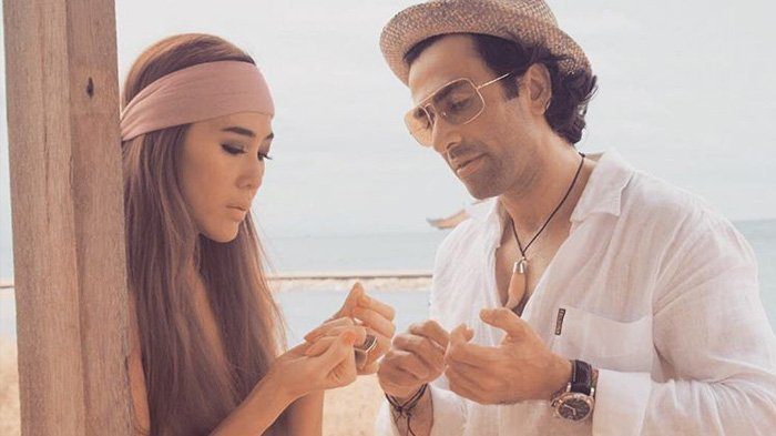 Ina Thomas Tetap Langsing, Padahal Sering Makan Lo, Apa Rahasianya?