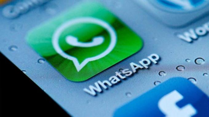 Program Registrasi Kartu Prabayar yang Berantakan, Akun Whatsapp Wadirut Tri Jadi Korban Peretasan