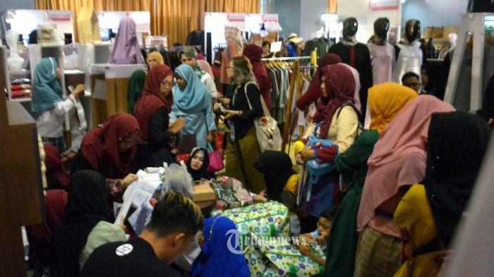 Sering Ditegur Panitia, Boath Tiara Hijabers Unik-Instant Paling Laris di JFW 2019