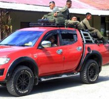 Pakai Helikopter, Aparat Evakuasi Korban Pembunuhan di Papua