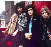 Filmnya ‘Meledak’, Queen Siapkan Tur Konser