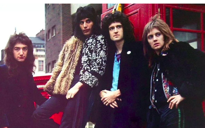 Filmnya ‘Meledak’, Queen Siapkan Tur Konser Filmnya ‘Meledak’, Queen Siapkan Tur Konser